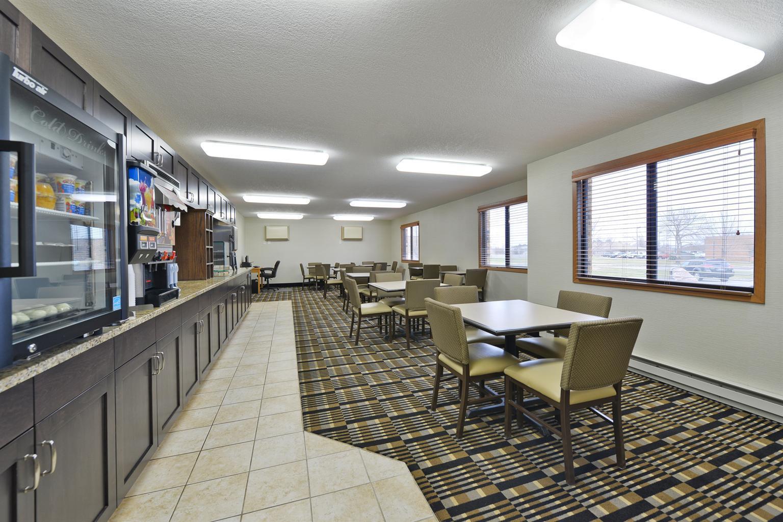 Americas Best Value Inn&Suites Bismarck Restaurant photo