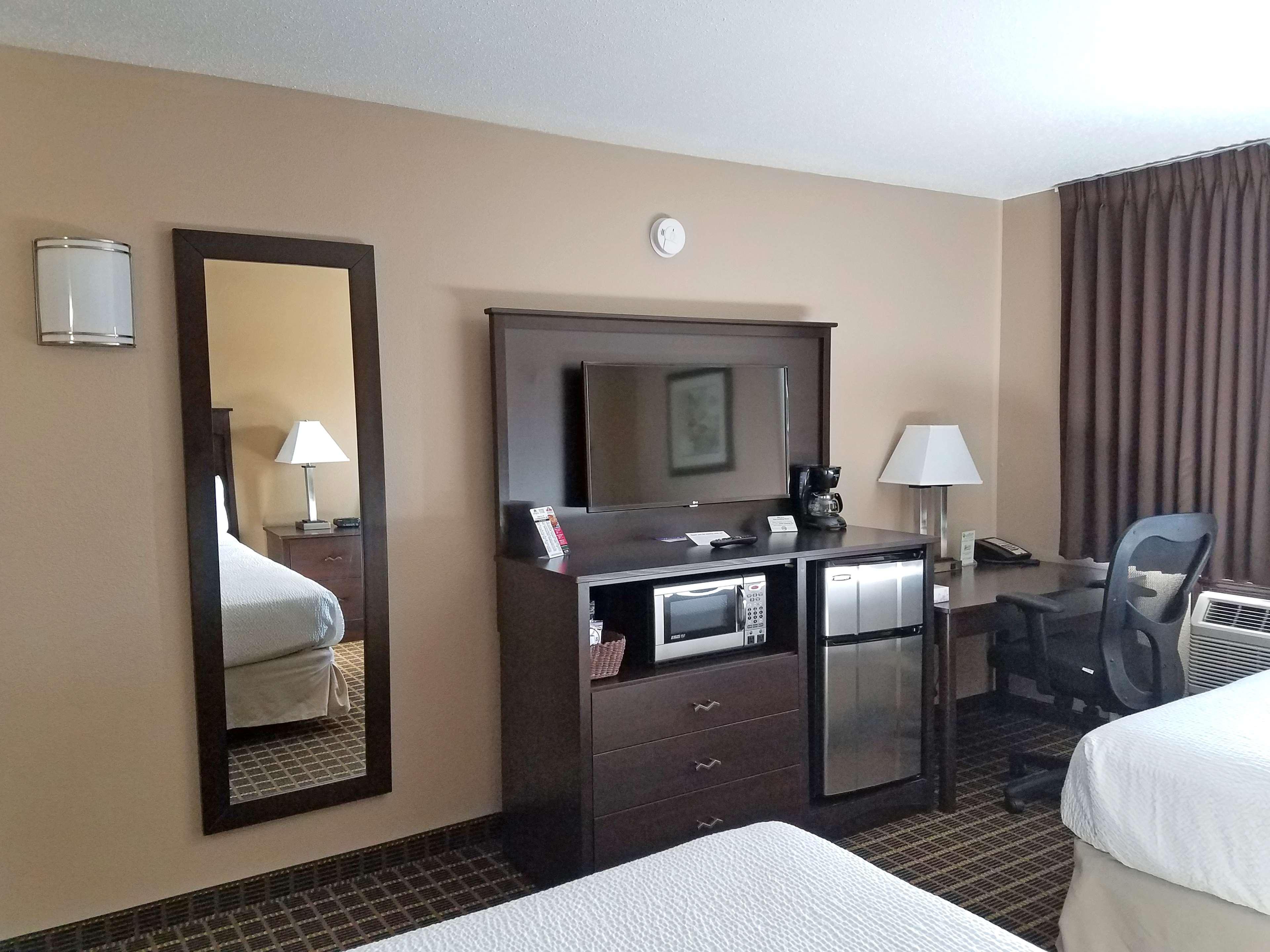 Americas Best Value Inn&Suites Bismarck Extérieur photo