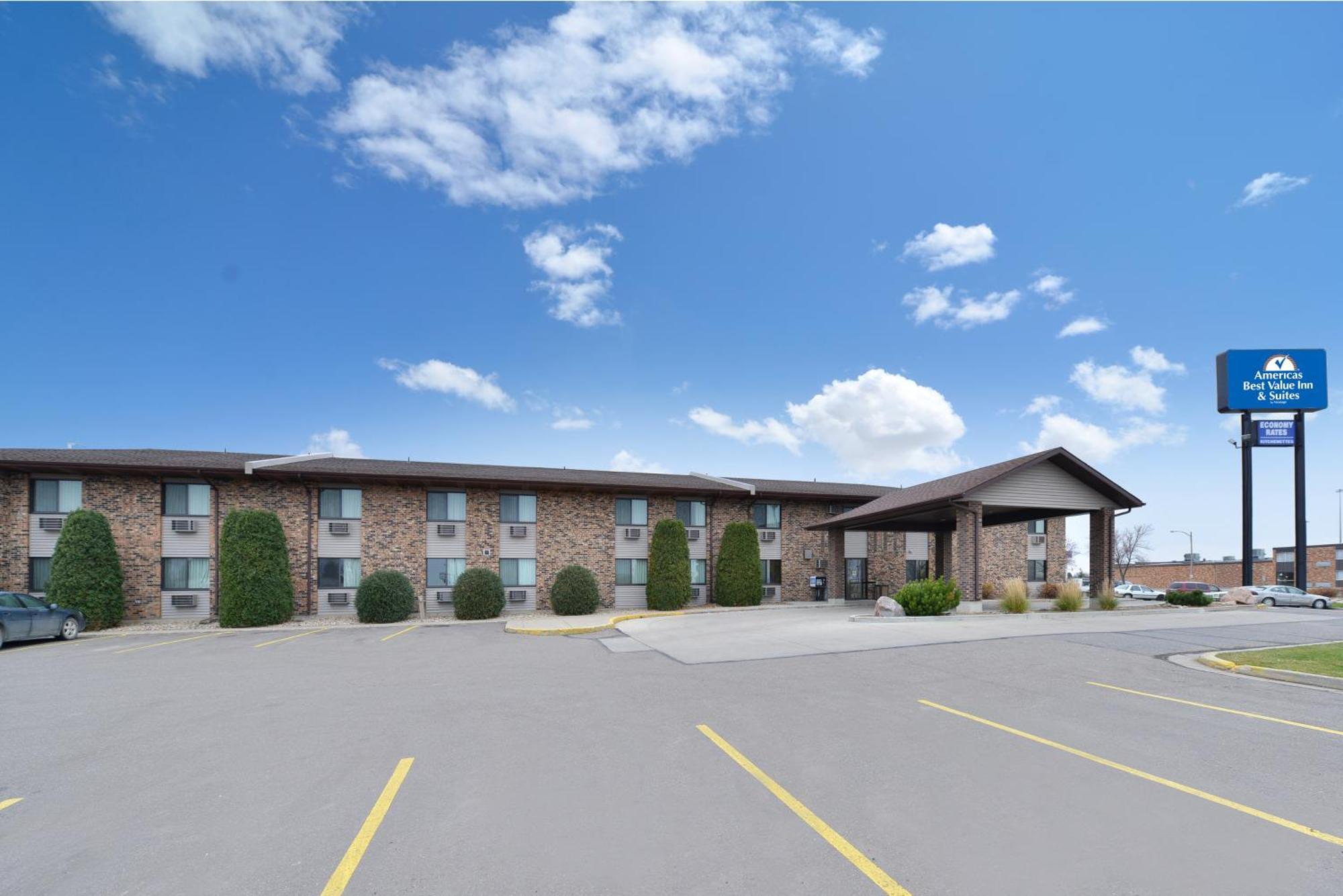 Americas Best Value Inn&Suites Bismarck Extérieur photo