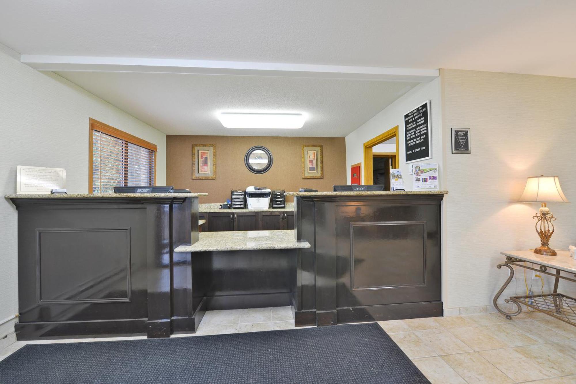 Americas Best Value Inn&Suites Bismarck Extérieur photo
