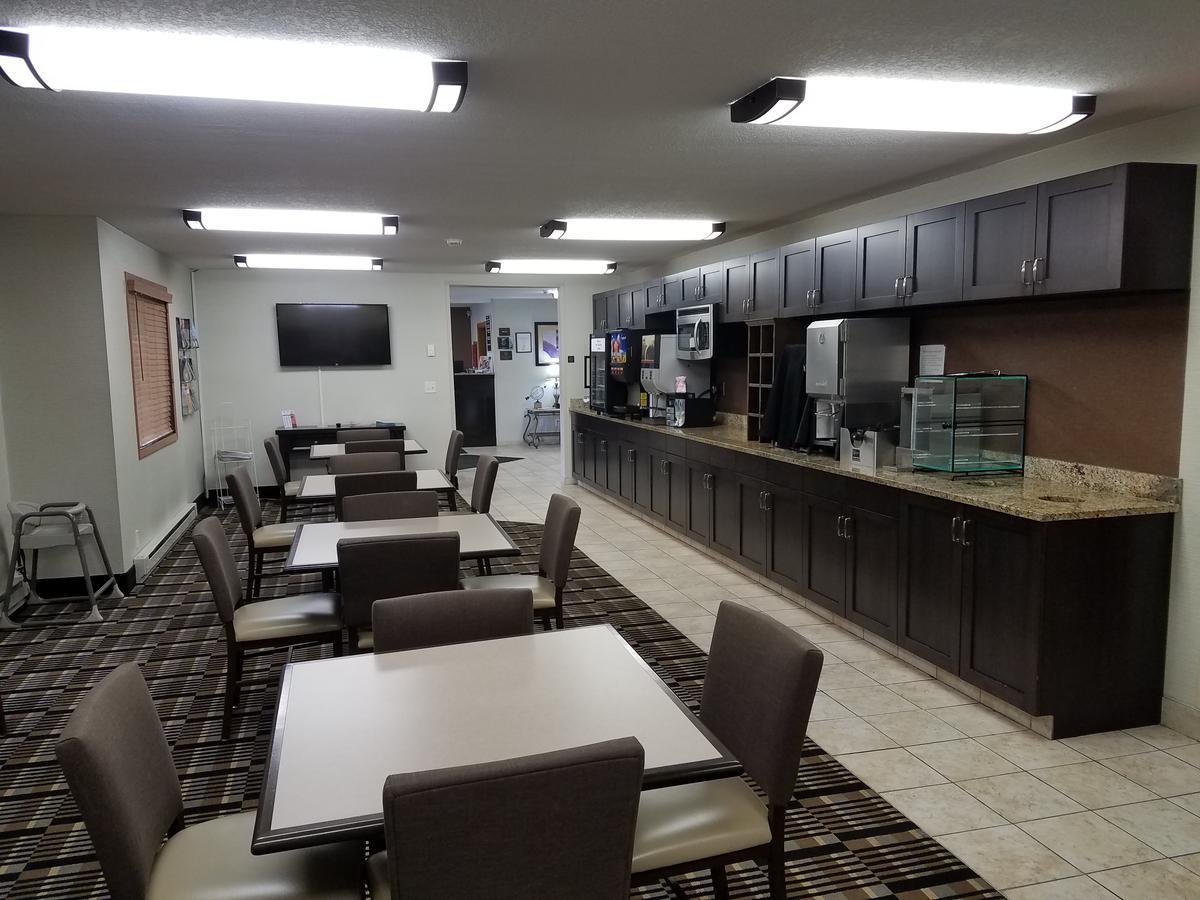 Americas Best Value Inn&Suites Bismarck Extérieur photo